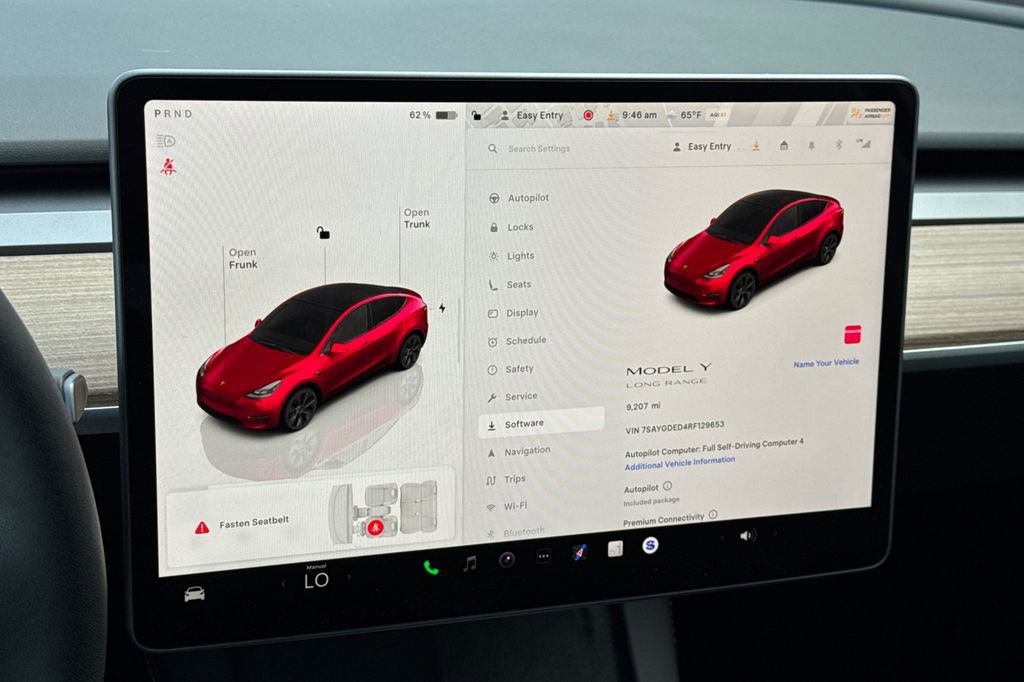 Used 2024 Tesla Model Y 2WD image 34