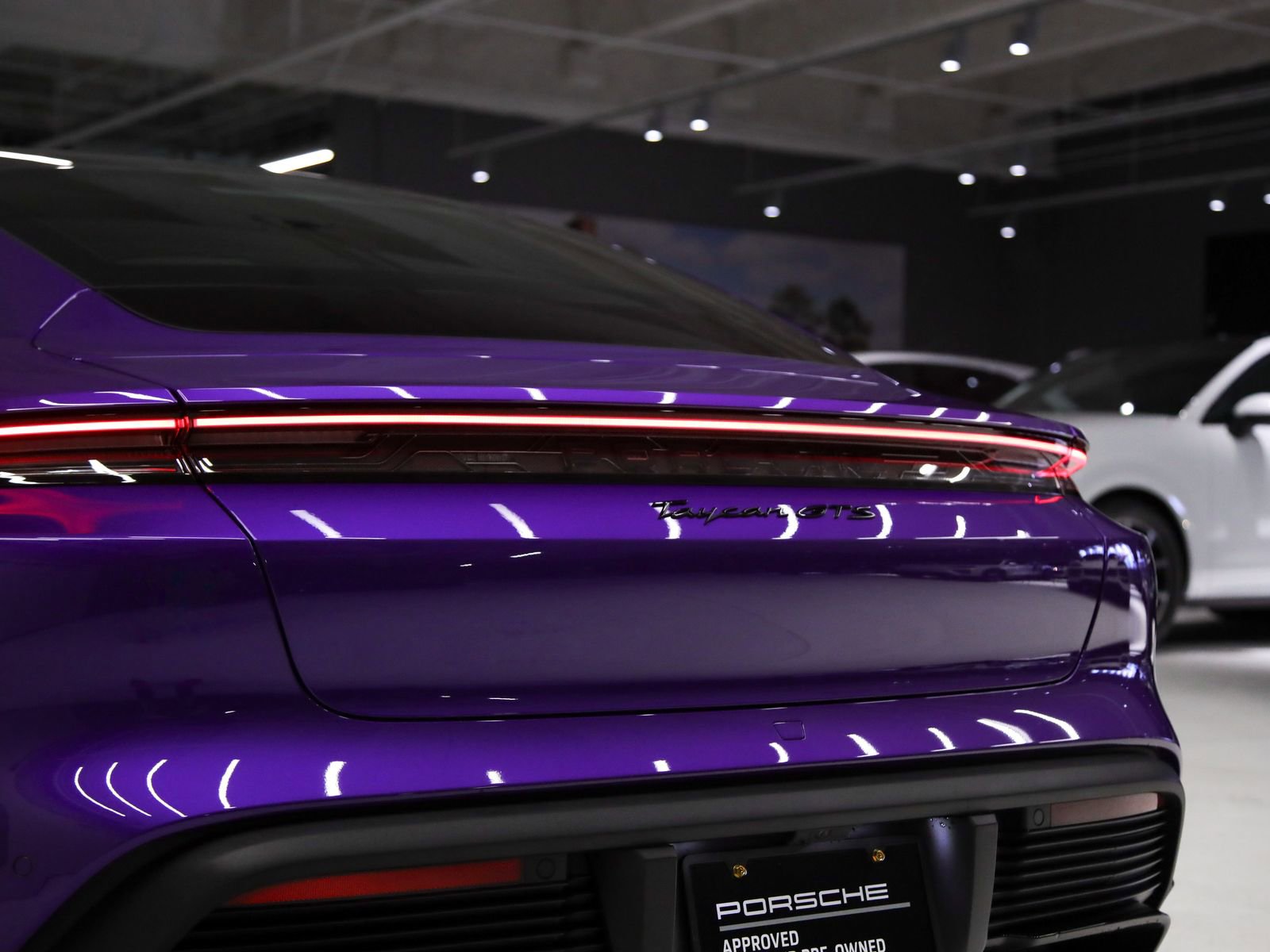 Certified 2025 Porsche Taycan GTS AWD/4WD image 31