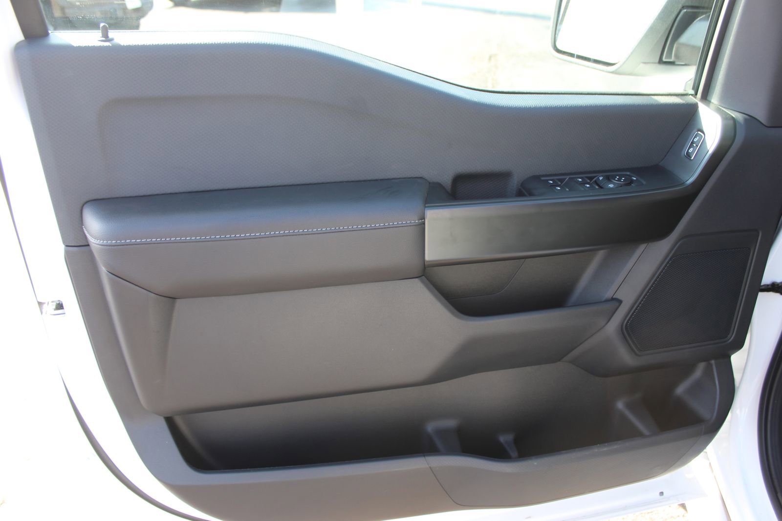 New 2026 Ford F150 STX w/ F-150 LOBO Package image 24