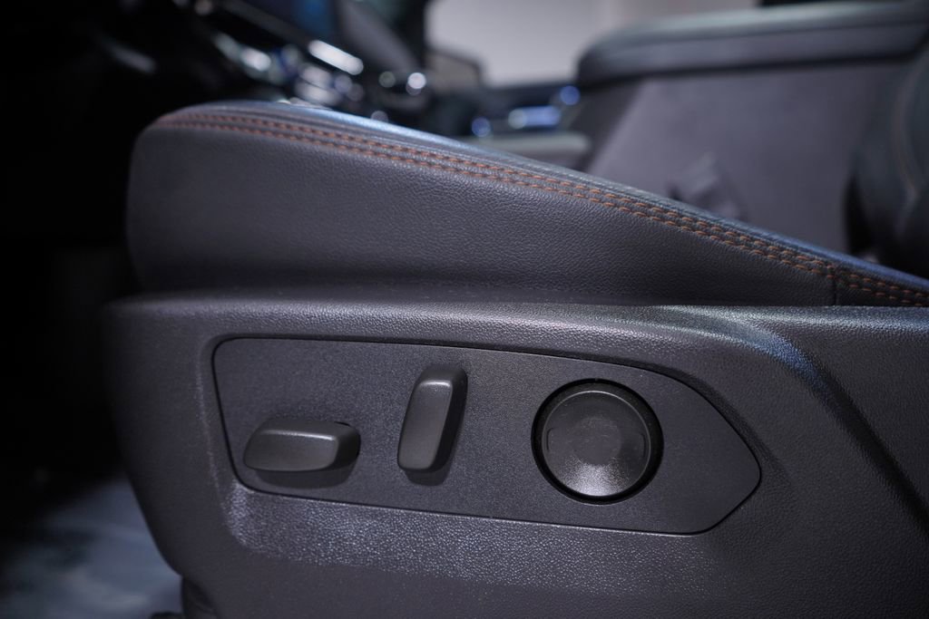 Used 2024 GMC Sierra 1500 AT4 w/ AT4 Premium Package image 18