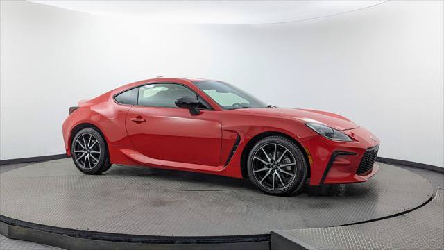 Used 2024 Toyota GR86 RWD image 11
