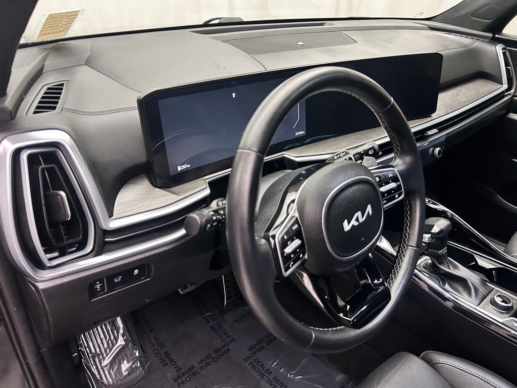 Used 2024 Kia Sorento SX Prestige image 11