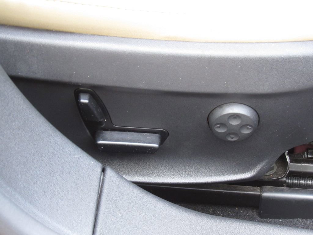 Used 2015 Tesla Model S 85D image 20