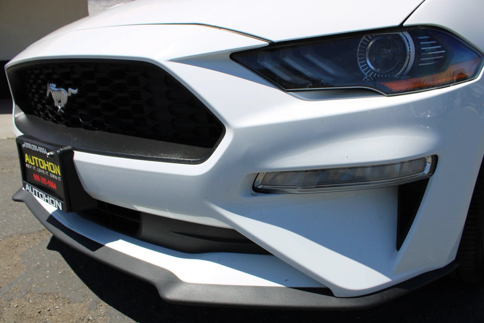 Used 2022 Ford Mustang Premium RWD image 4