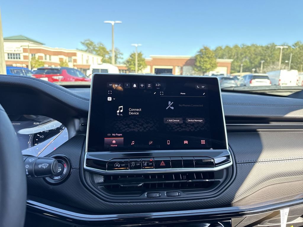 New 2025 Jeep Compass Latitude w/ Convenience Group image 17