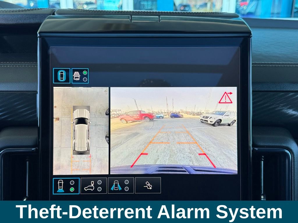 Used 2025 GMC Yukon AT4 w/ AT4 Premium Package image 24