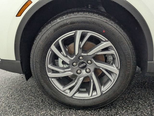 New 2026 Lincoln Corsair Premiere image 9