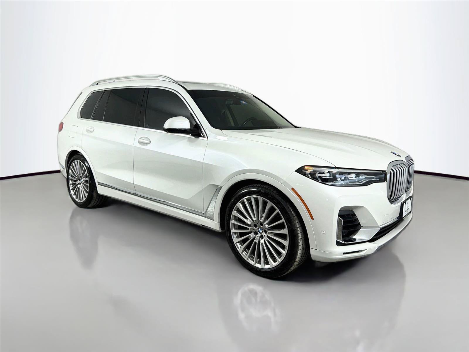Used 2020 BMW X7 xDrive40i w/ Premium Package AWD/4WD image 4