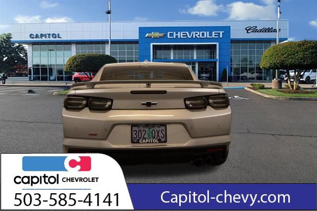 Used 2019 Chevrolet Camaro SS RWD image 4