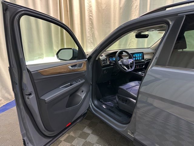 New 2026 Volkswagen Atlas SE image 11