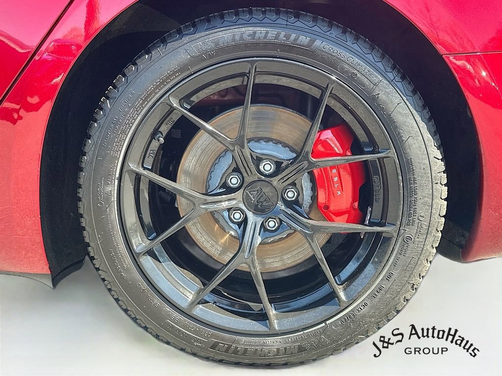 Used 2024 Tesla Model 3 Performance image 40