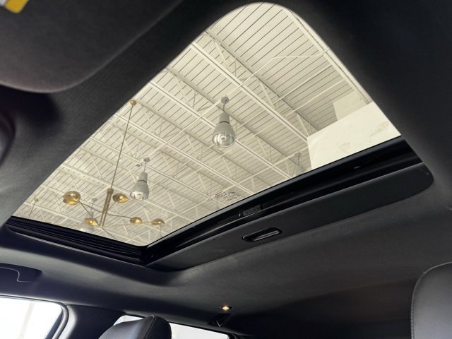 Used 2017 Jeep Grand Cherokee Altitude image 6