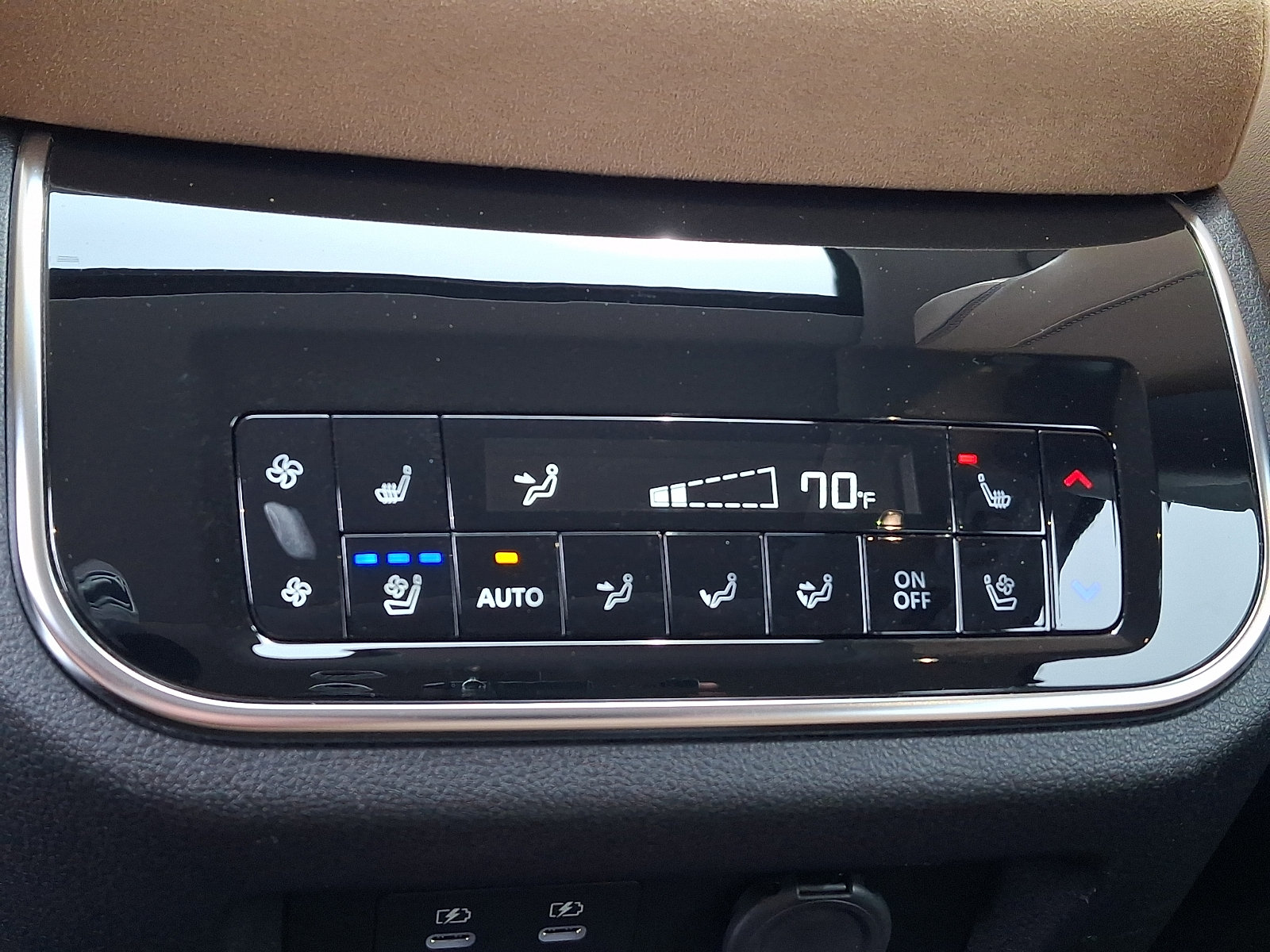 Certified 2025 INFINITI QX80 Luxe AWD/4WD image 15