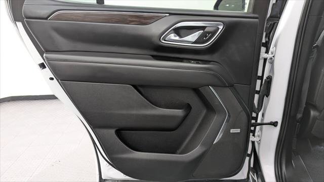 Used 2023 Chevrolet Tahoe LT w/ Luxury Package RWD image 17