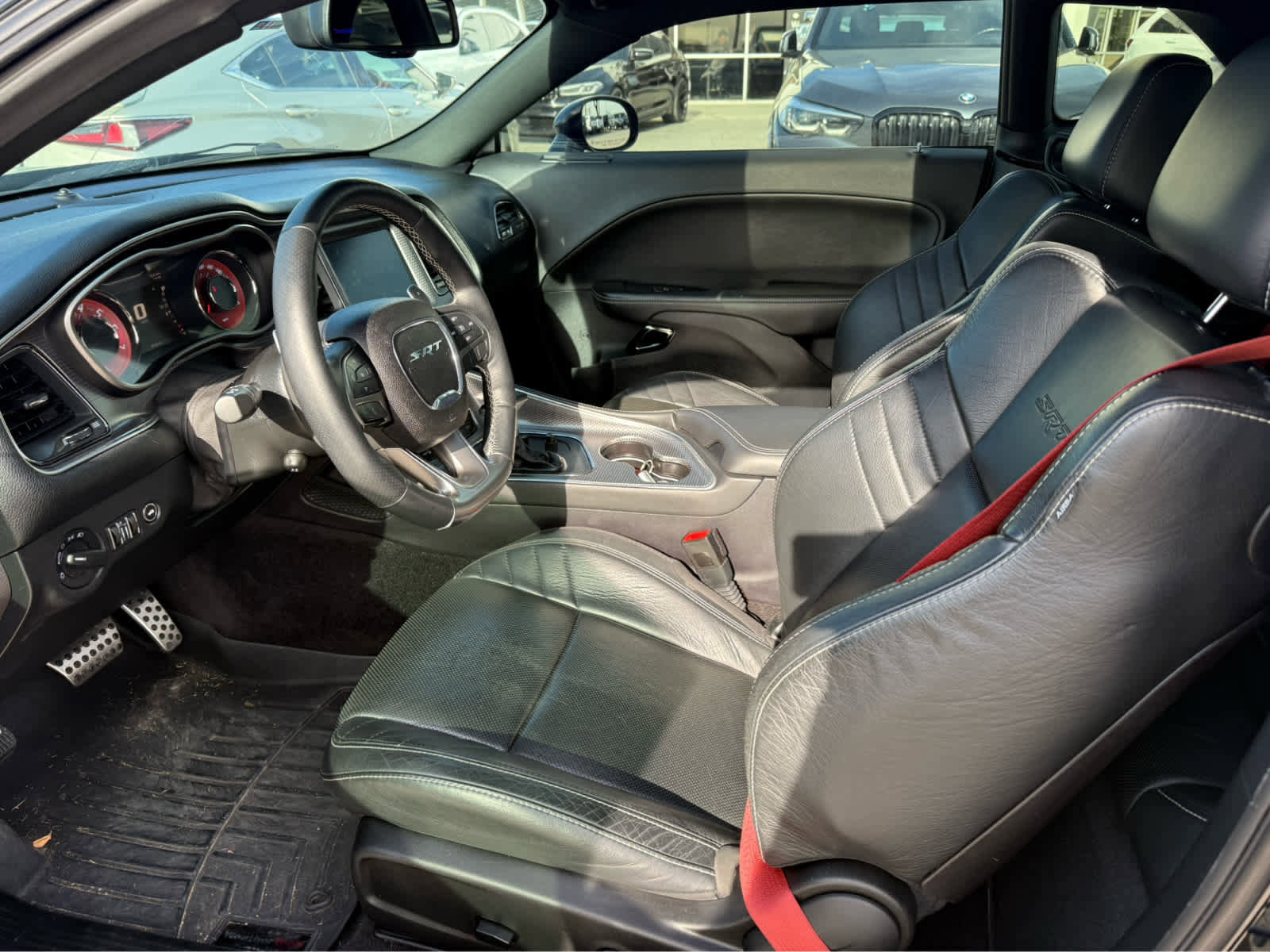 Used 2016 Dodge Challenger SRT Hellcat image 5