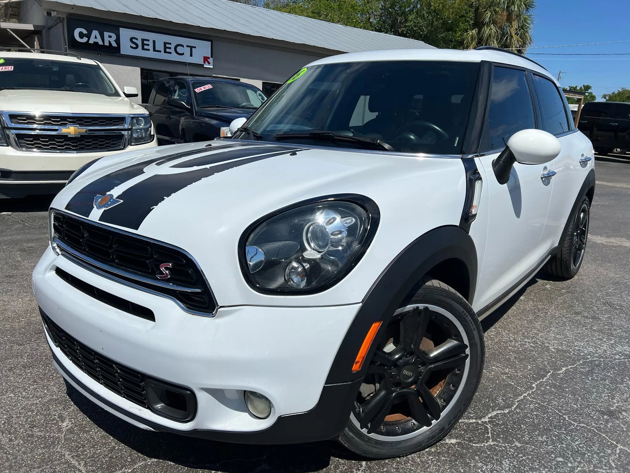 Used 2016 MINI Cooper Countryman S FWD image 1