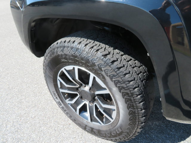 Used 2020 Toyota Tacoma TRD Sport image 10