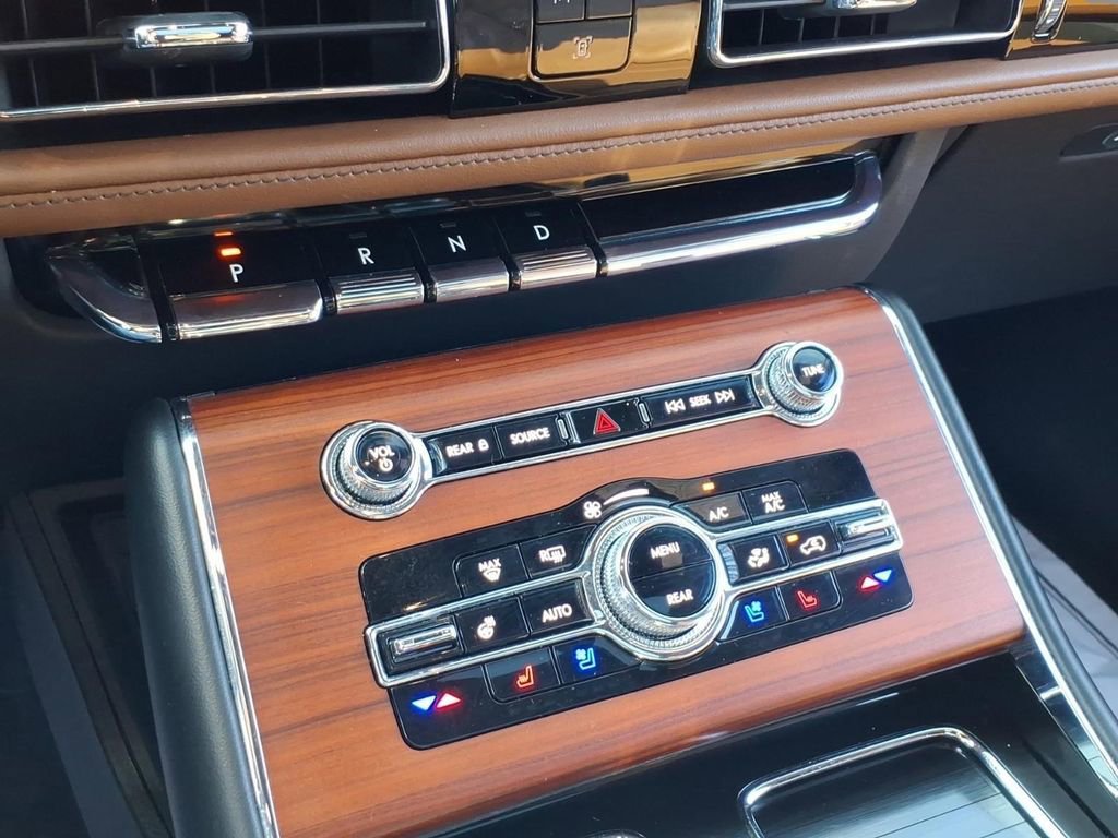 Certified 2023 Lincoln Aviator Reserve w/ Elements Package Plus image 25