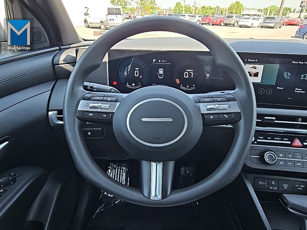 Used 2025 Hyundai Santa Cruz SE image 18