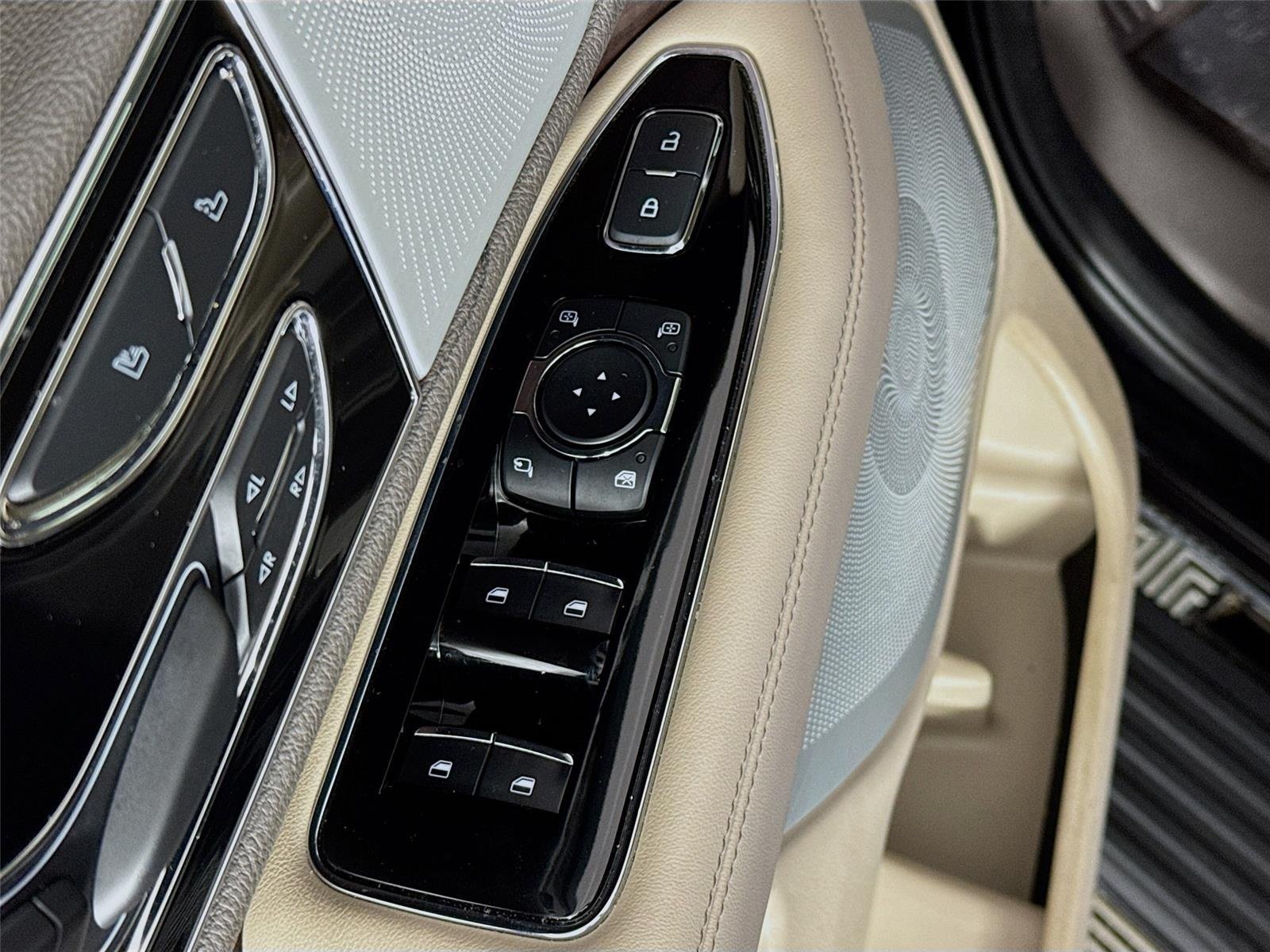 Used 2024 Lincoln Navigator L Reserve AWD/4WD image 20