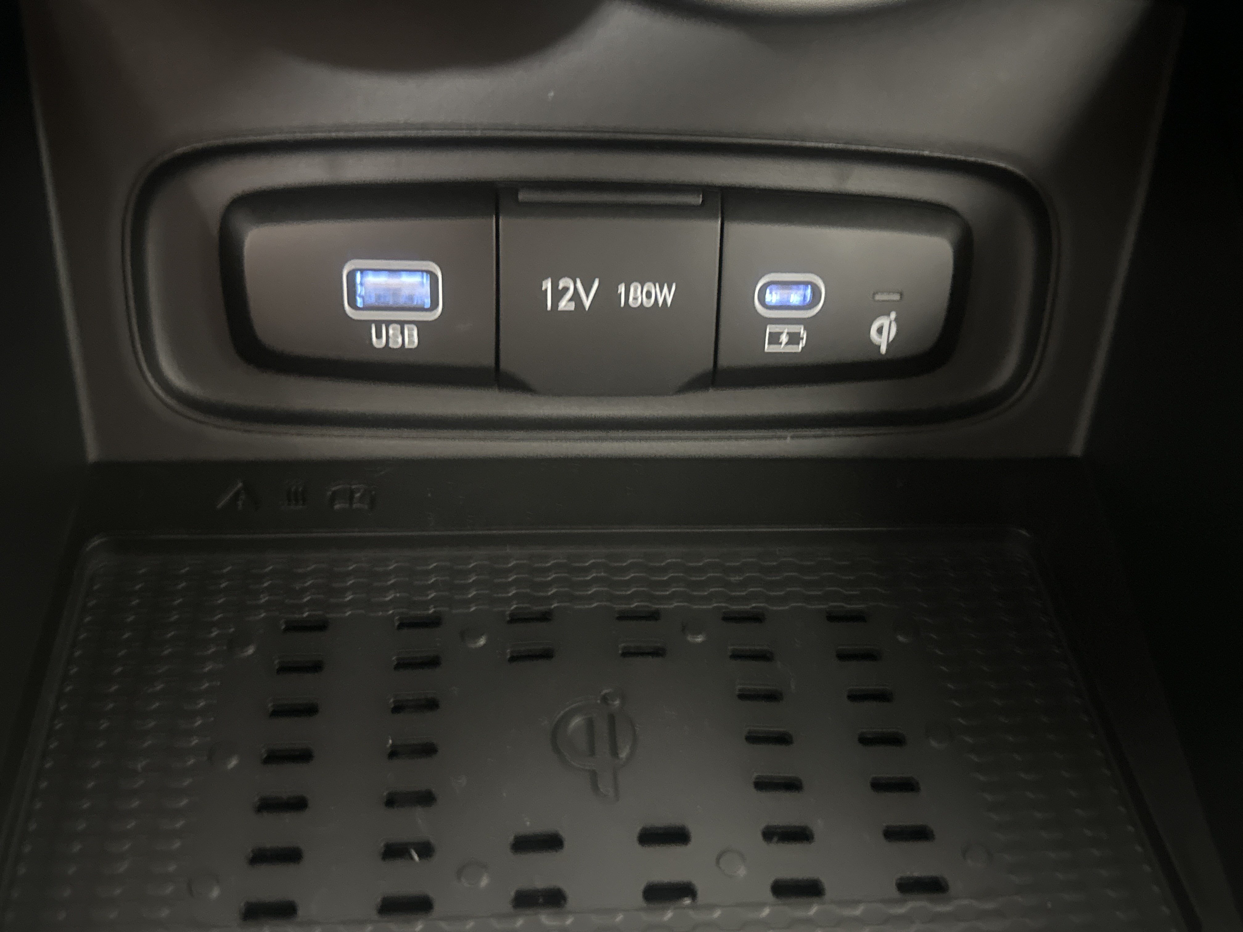 New 2025 Hyundai Venue Limited FWD image 19