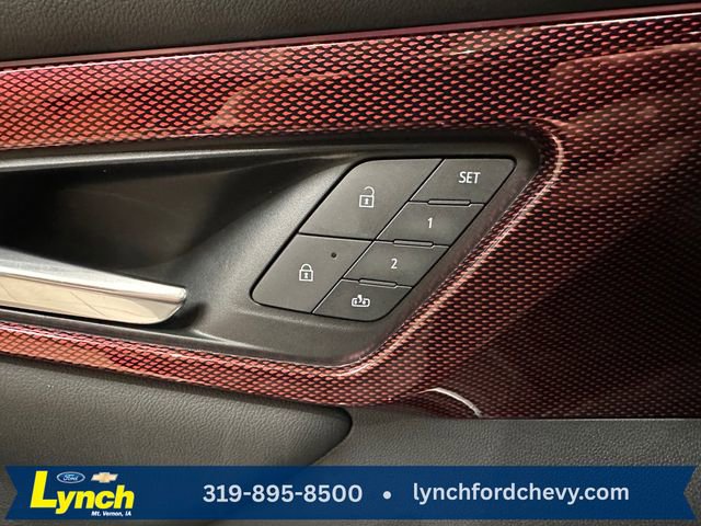 Used 2024 Chevrolet Traverse RS w/ LPO, Floor Liner Package AWD/4WD image 7