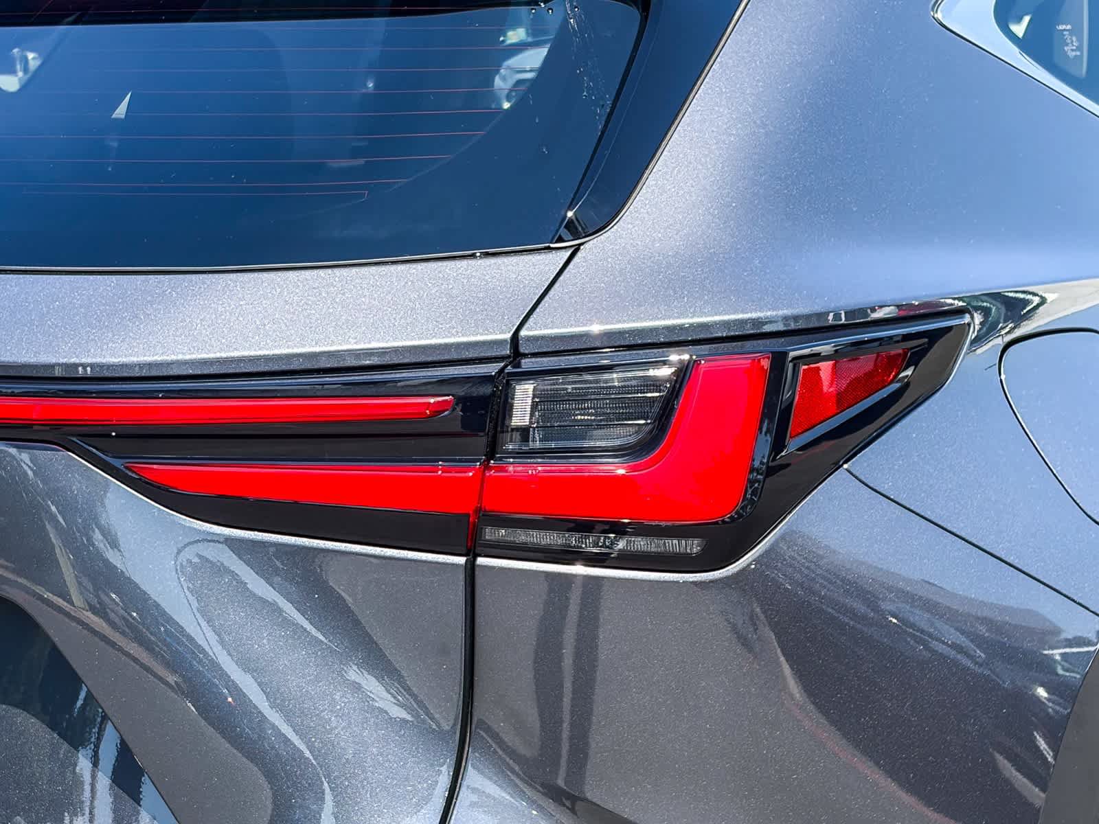 Used 2025 Lexus NX 450h+ AWD w/ Accessory Package (Z2) image 8