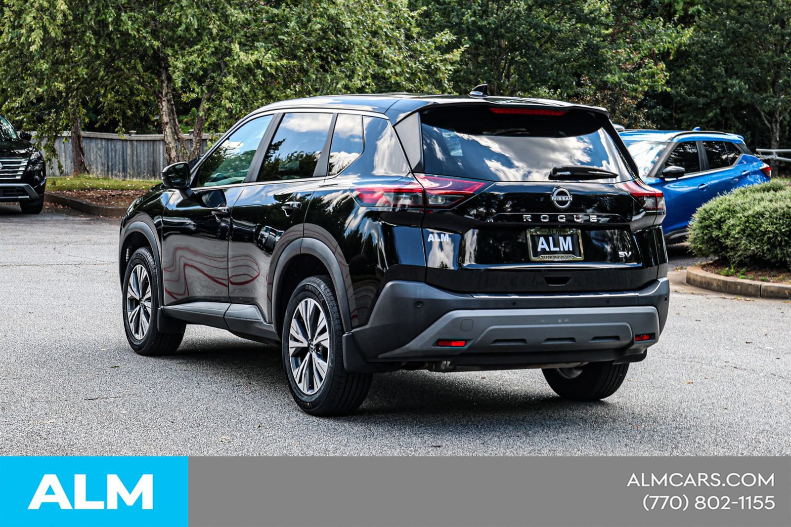 Used 2023 Nissan Rogue SV FWD image 8
