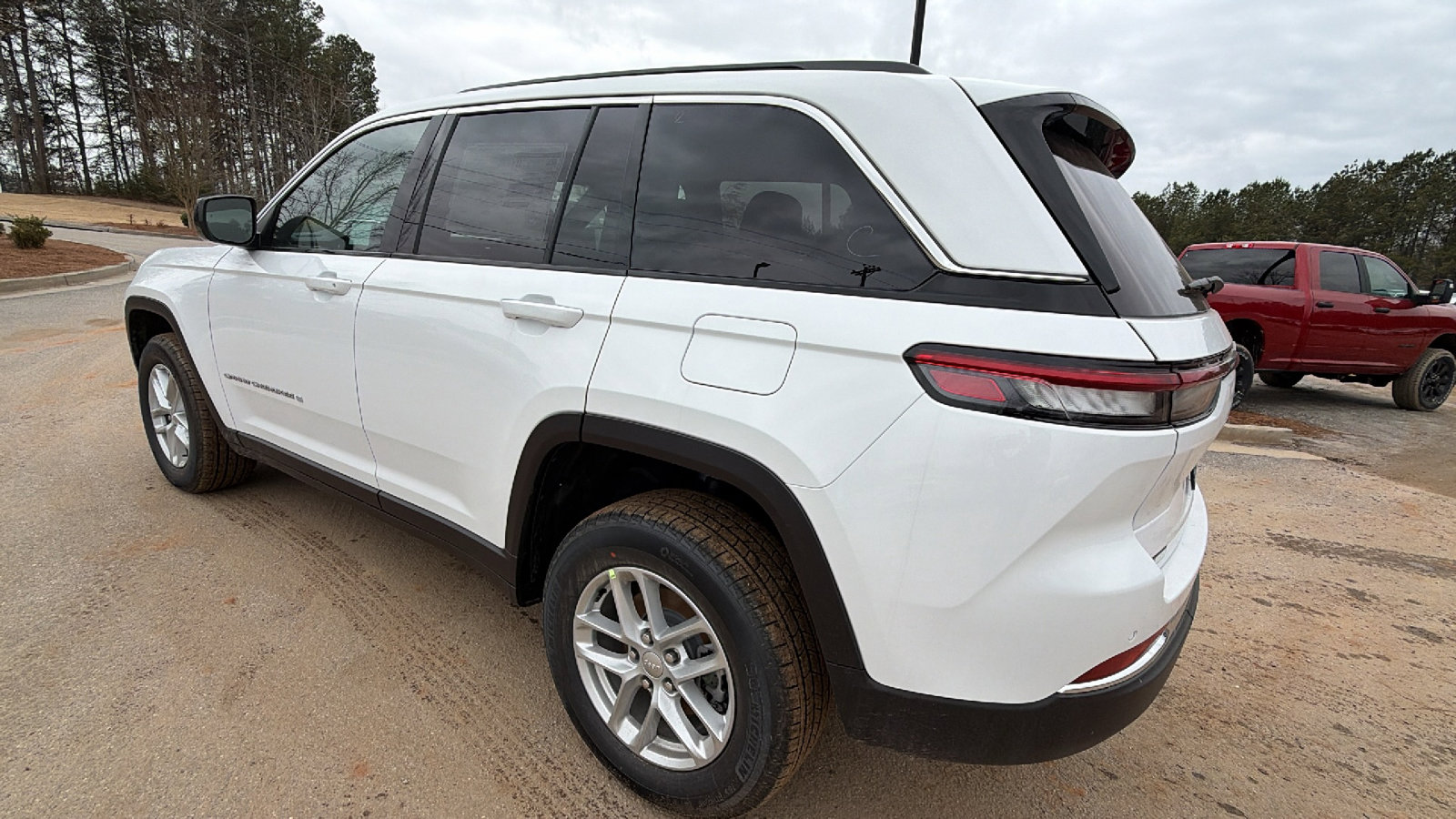 New 2026 Jeep Grand Cherokee Laredo X image 10