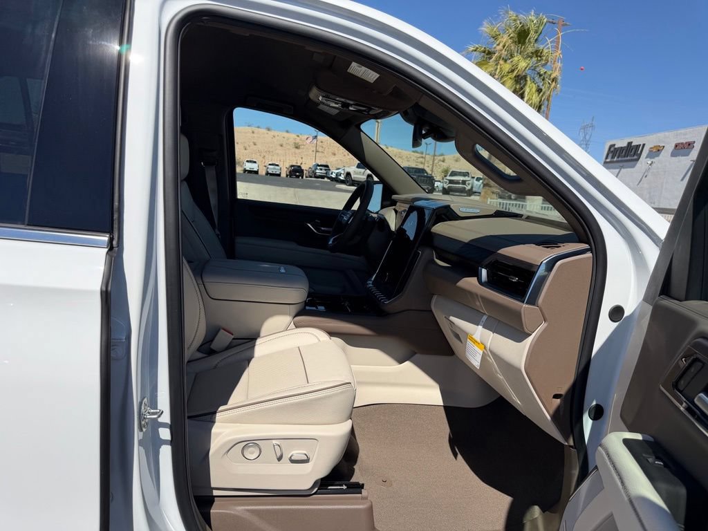 New 2026 GMC Yukon XL Denali w/ LPO, Floor Liner Package AWD/4WD image 14