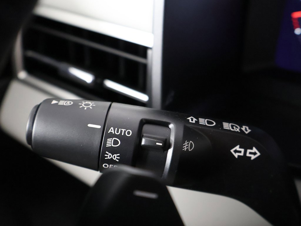 New 2025 Mitsubishi Outlander SEL image 48