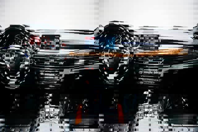 Used 2018 BMW X5 xDrive40e image 12