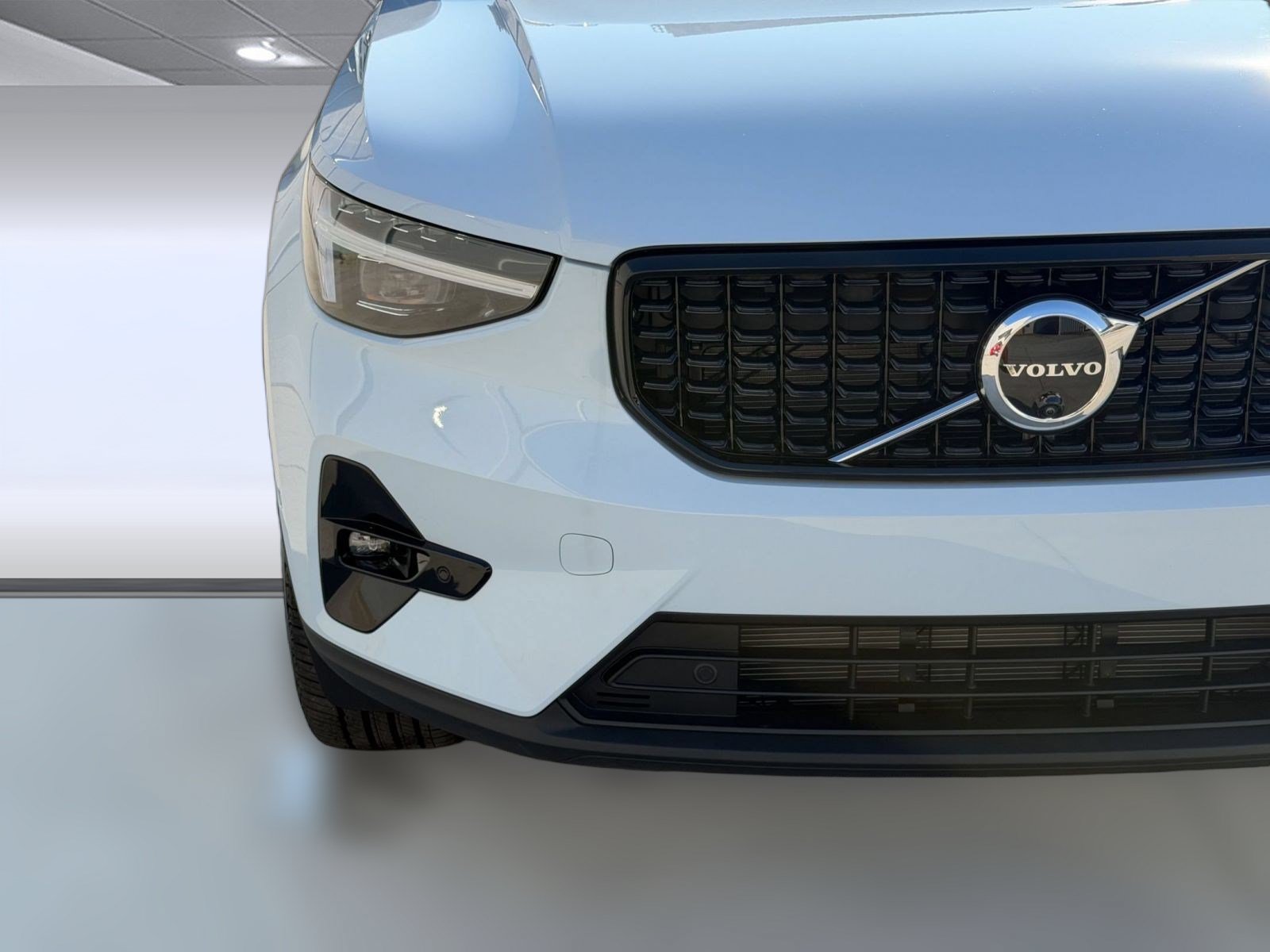 New 2026 Volvo XC40 B5 Plus w/ Protection Package Premier AWD/4WD image 29