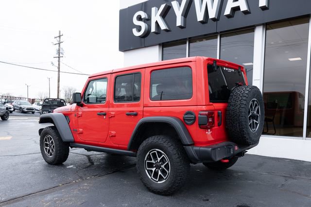 Used 2025 Jeep Wrangler Unlimited Rubicon w/ Convenience Group image 3