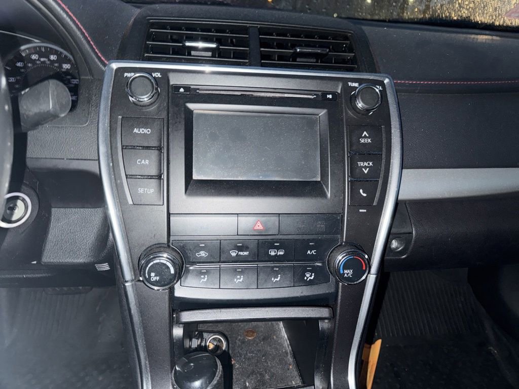 Used 2017 Toyota Camry SE image 7