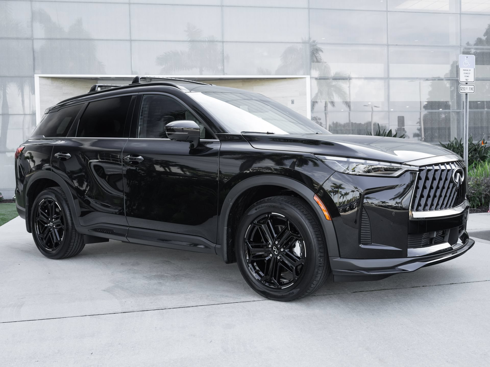 Certified 2026 INFINITI QX60 Sport w/ Dark Cargo Package AWD/4WD image 2