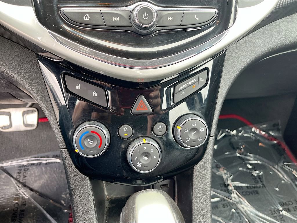 Used 2018 Chevrolet Sonic LT w/ Fun and Sun Package FWD image 15