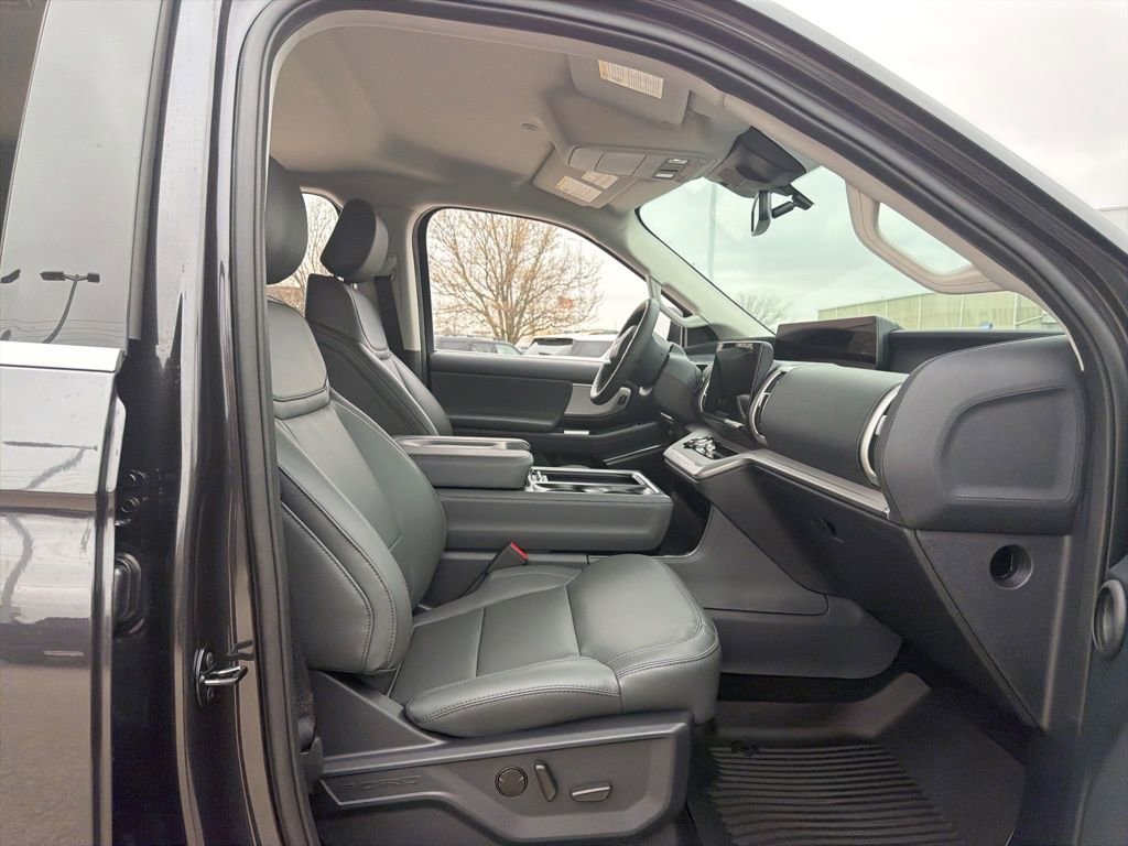 New 2026 Ford Expedition Max Active AWD/4WD image 26