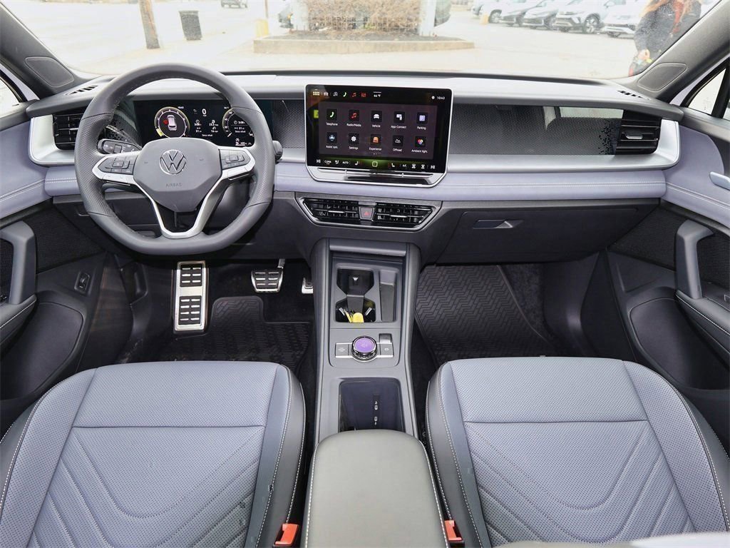 New 2026 Volkswagen Tiguan SE R-Line image 16