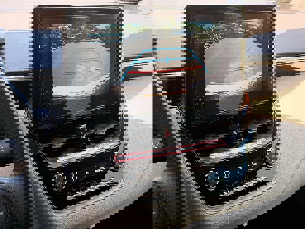 Used 2026 Toyota Corolla LE FWD image 31