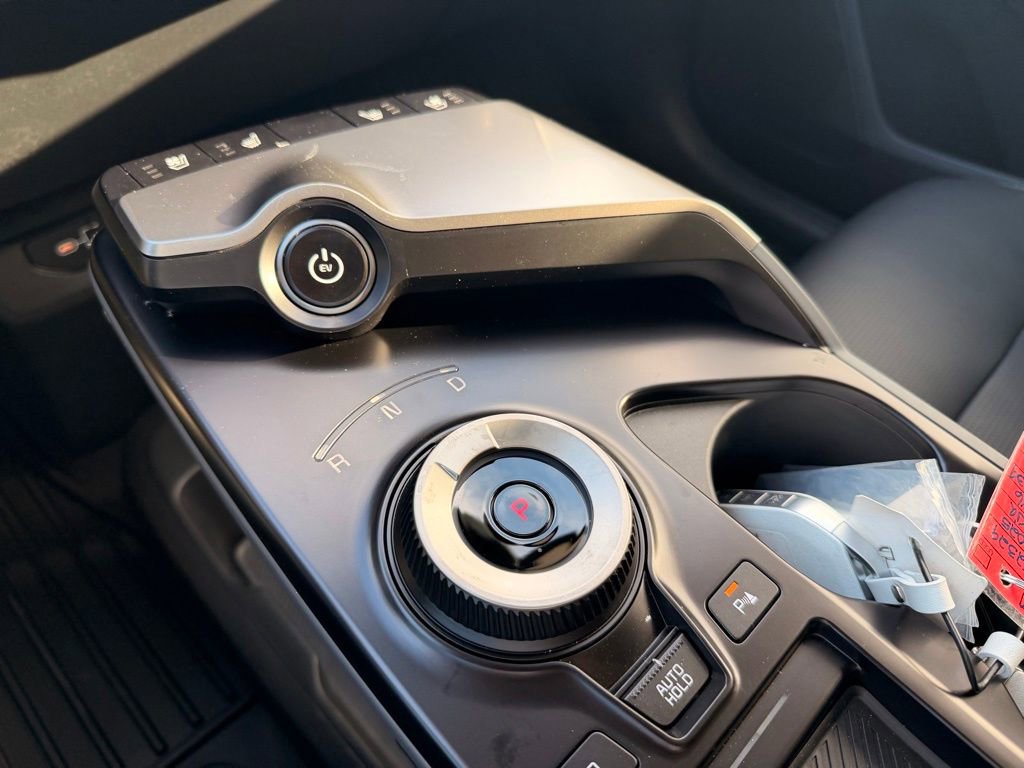 New 2025 Kia EV6 Wind RWD image 21