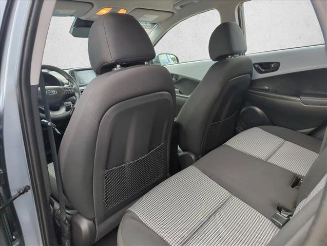 Used 2021 Hyundai Kona SE w/ Cargo Package image 17