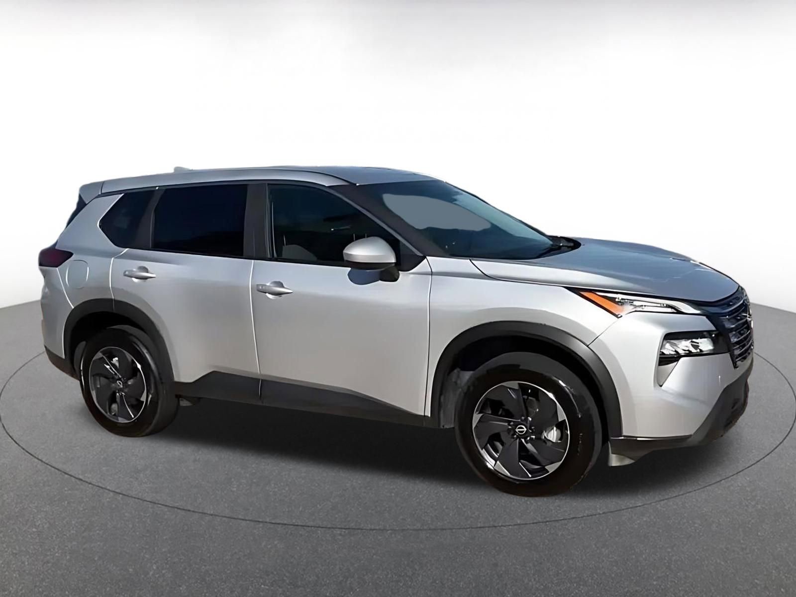 Used 2025 Nissan Rogue SV FWD image 16