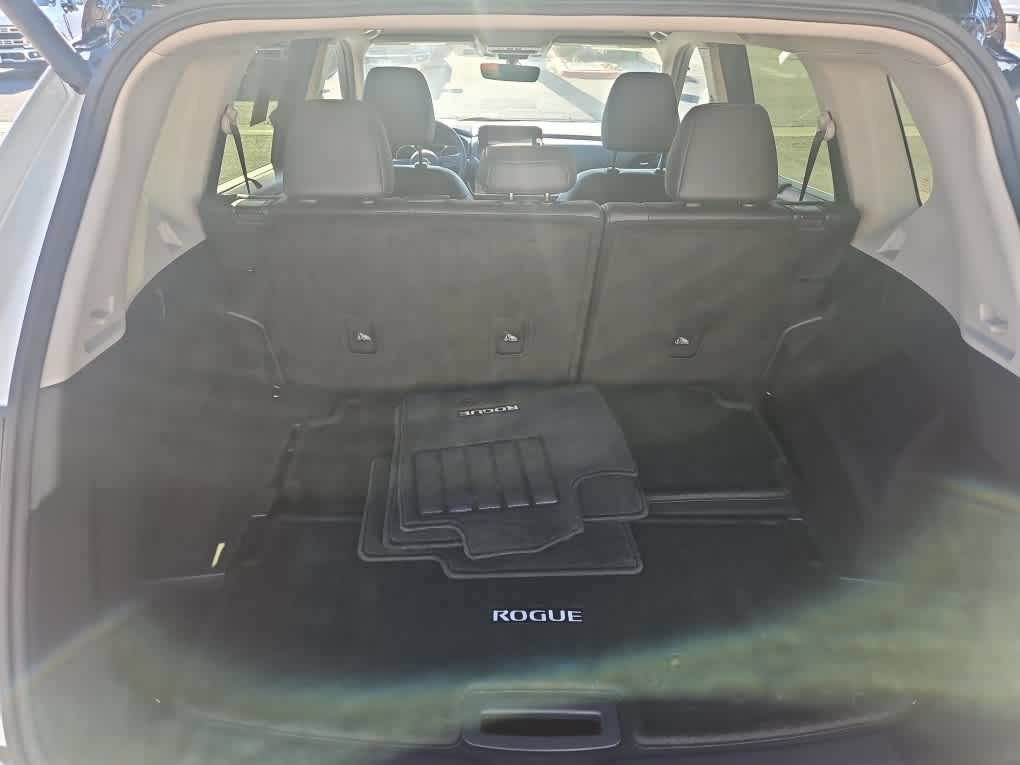 Used 2023 Nissan Rogue SL AWD/4WD image 9