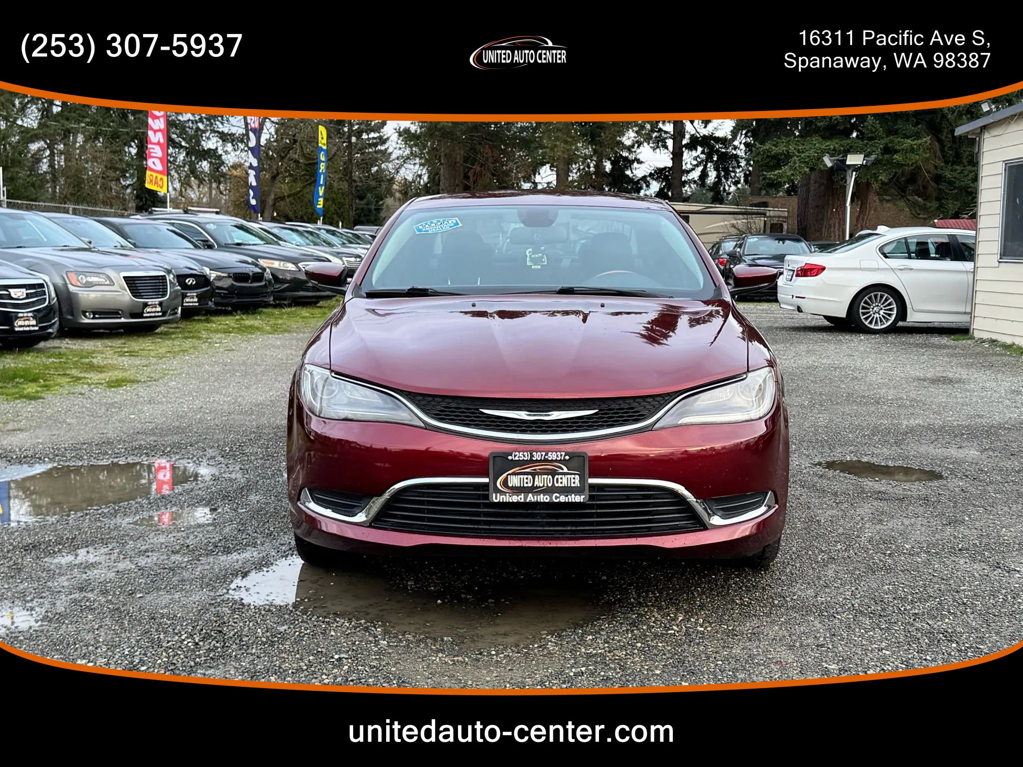 Used 2015 Chrysler 200 Limited image 2