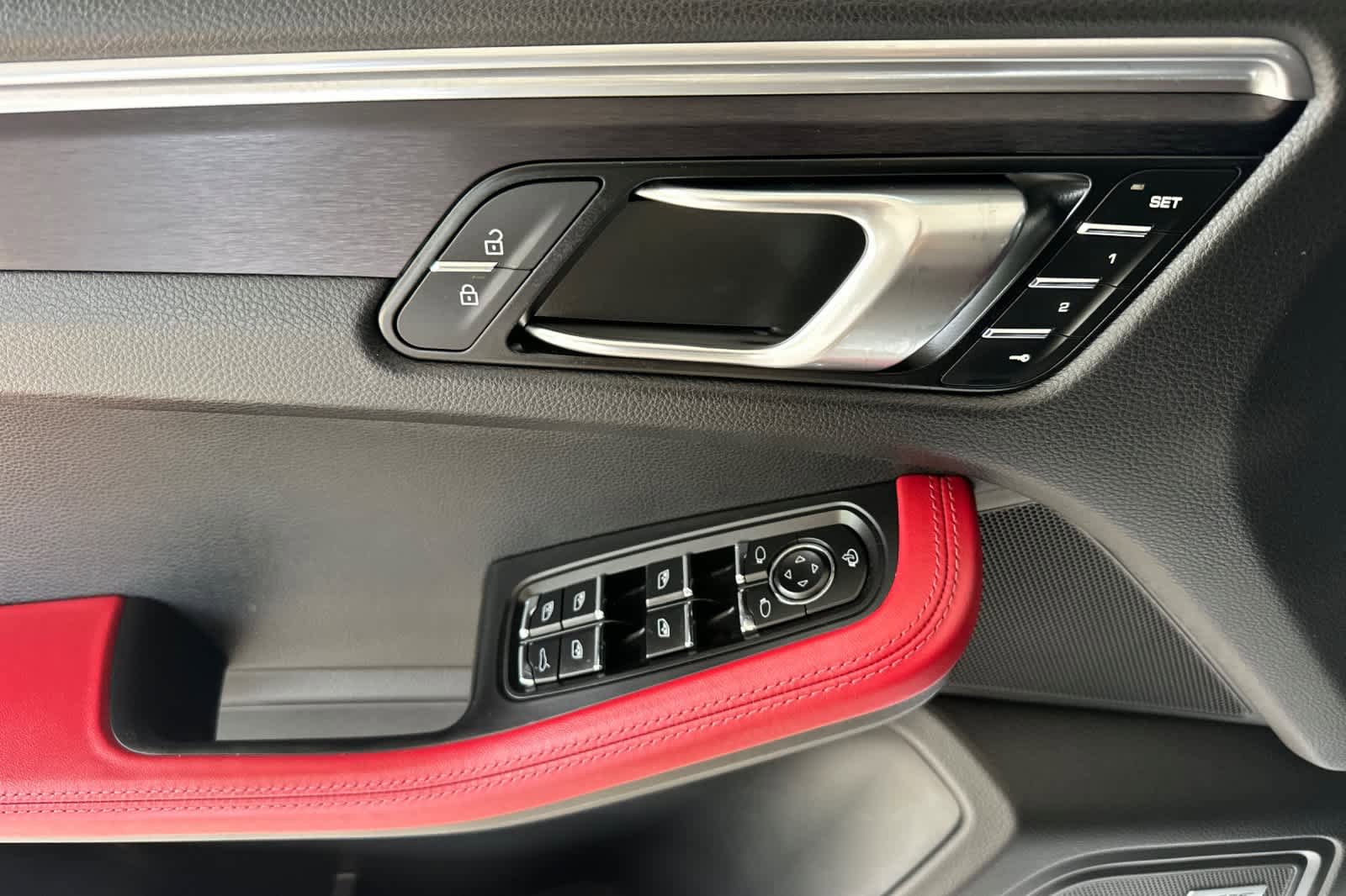 Used 2023 Porsche Macan GTS image 12