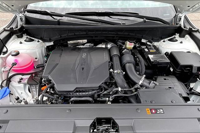 New 2025 Hyundai Santa Cruz Limited image 11