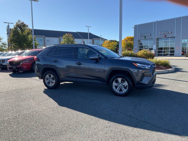 Used 2024 Toyota RAV4 XLE AWD/4WD image 3