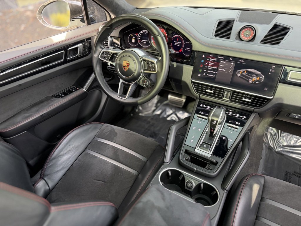 Used 2023 Porsche Cayenne GTS image 42