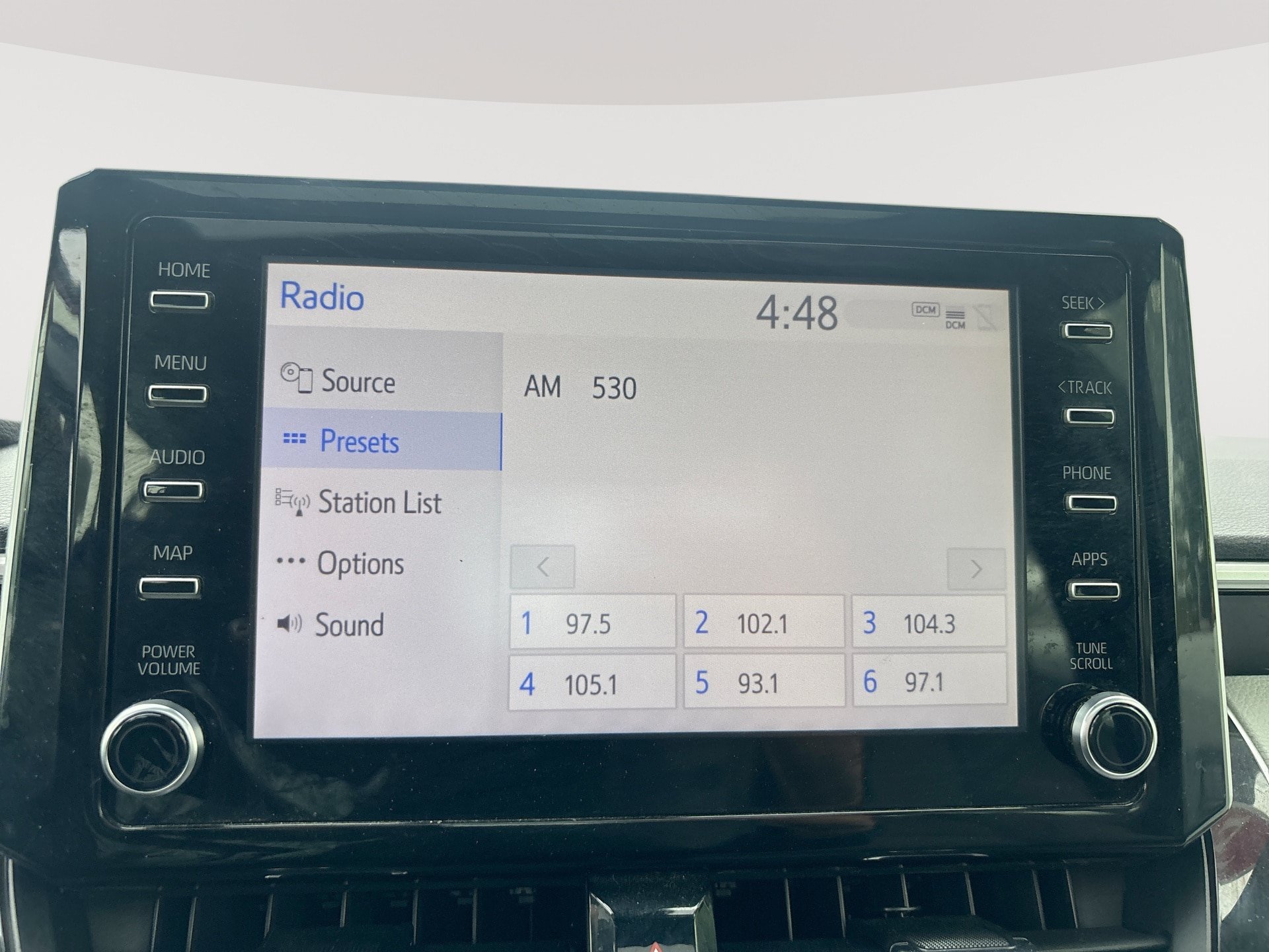 Used 2020 Toyota Corolla SE w/ SE Premium Package FWD image 12